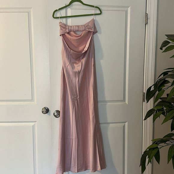 Not the look I was going for for engagement shoot! Didn’t wear once ! - Picture 2 of 3